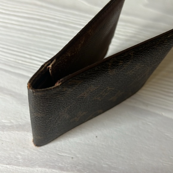 Authentic Louis Vuitton Billfold Wallet - Picture 15 of 17